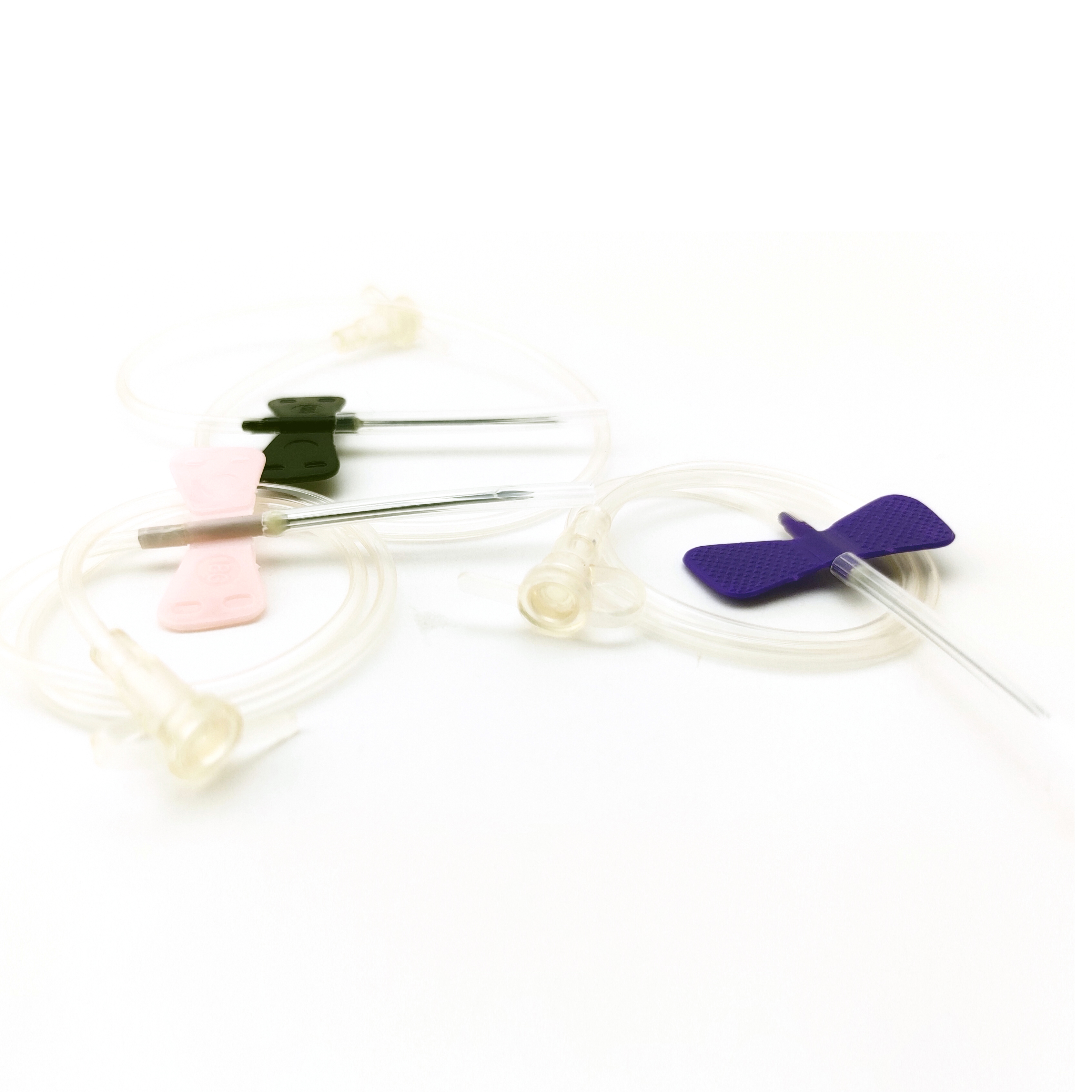 "Aguja de infusión intravenosa desechable"
